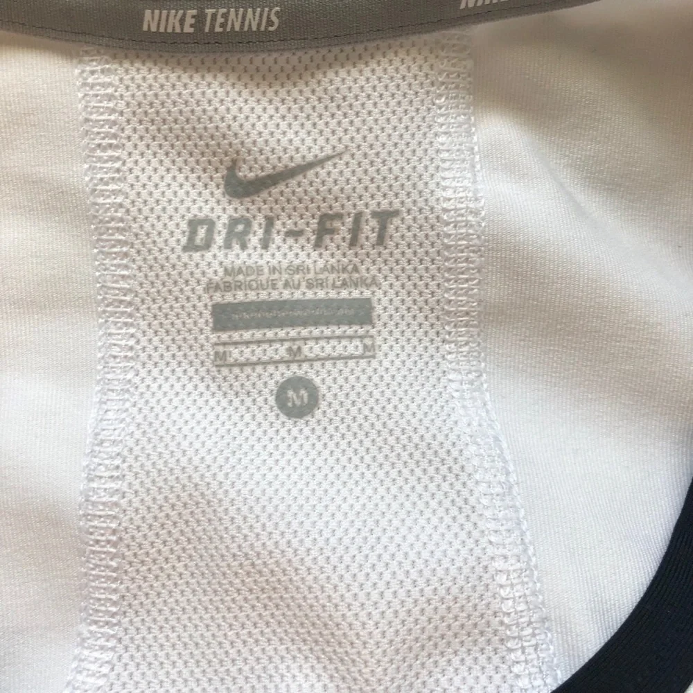 Nike DriFit Sleeveless‎ Top